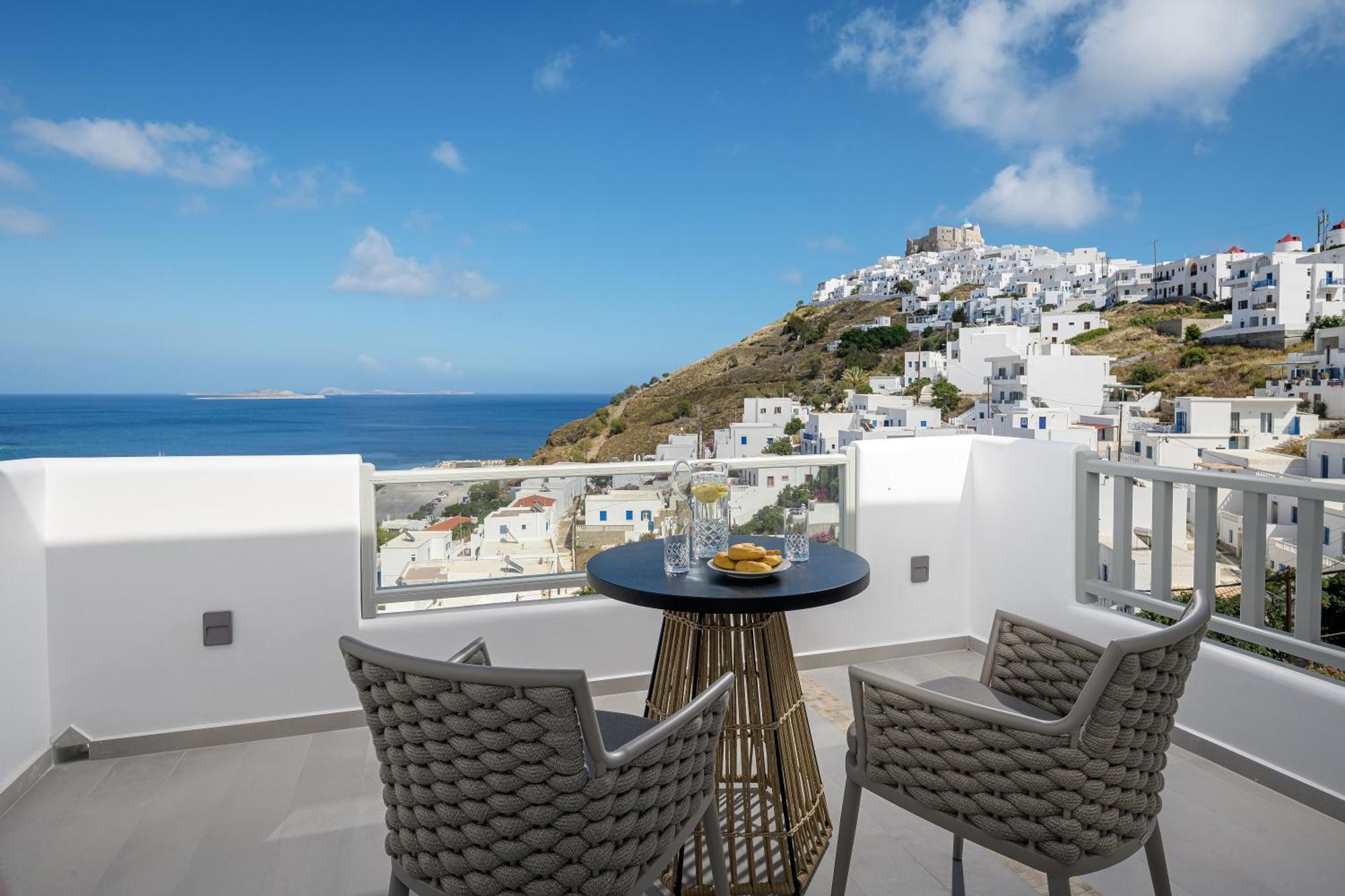 Vivere Luxury Suites Pera Gyalos Eksteriør bilde