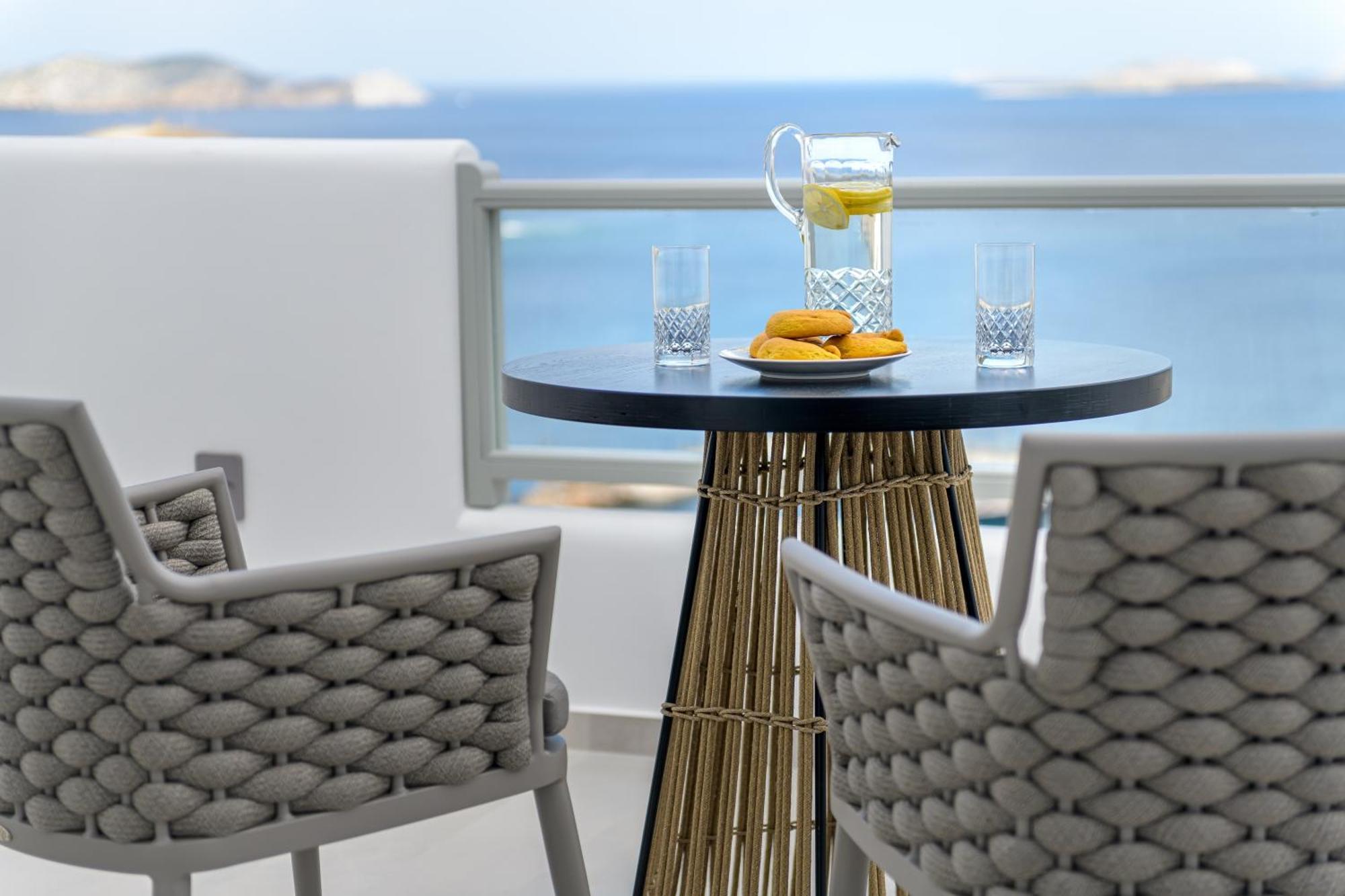 Vivere Luxury Suites Pera Gyalos Eksteriør bilde